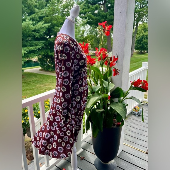 LOFT Maroon Floral Long Sleeve Dress with Deep V Back – Size 4 - Picture 4 of 7